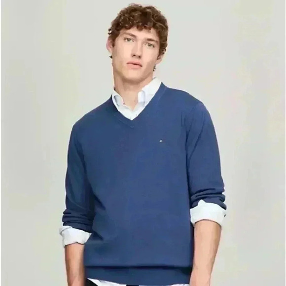 Tommy Hilfiger Other - Tommy Hilfiger Mens XXL Classic Navy Blue Long Sleeve V Neck Pull Over Sweater